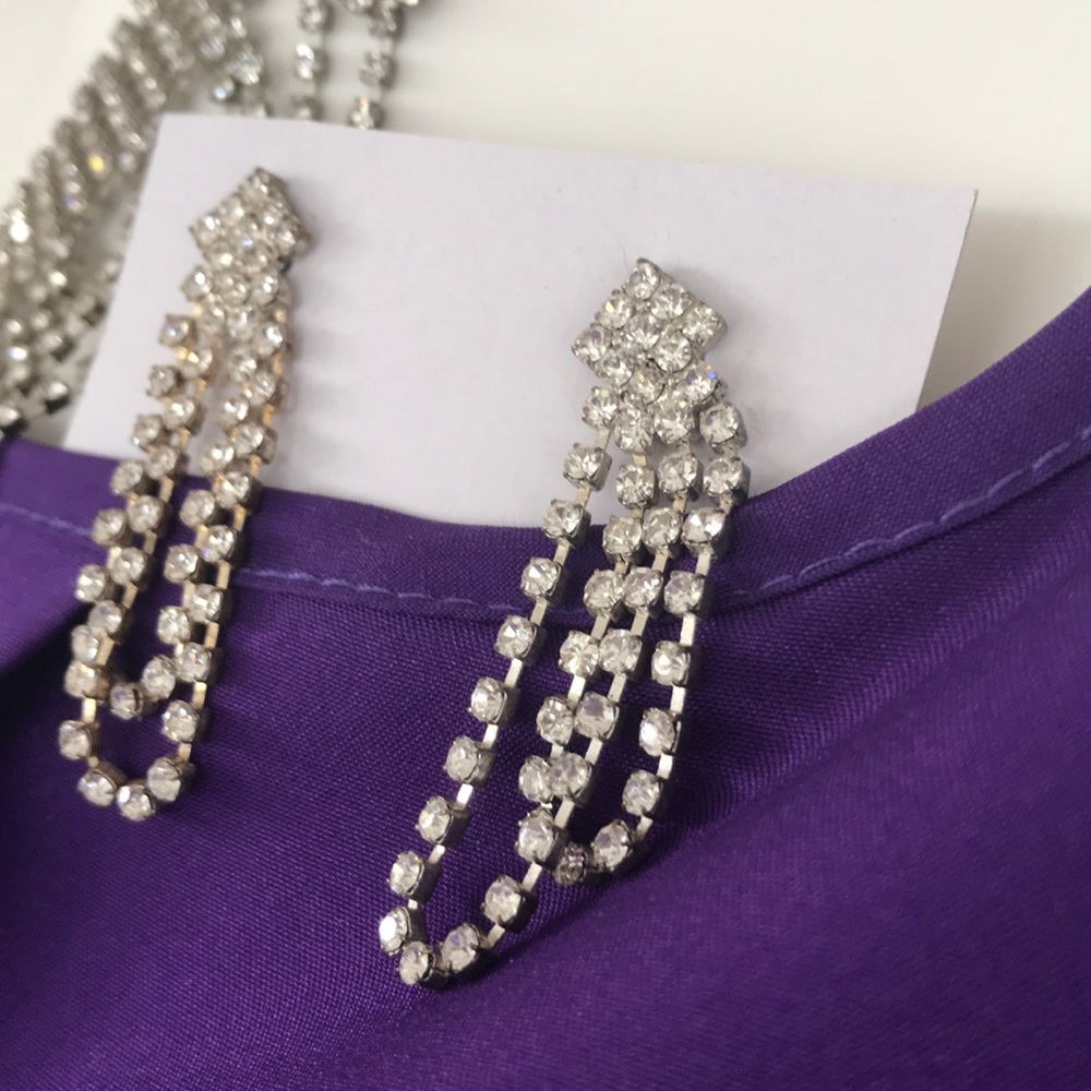 Diamond/Crystal Costume Necklace and Earrings - Picture 5 of 14